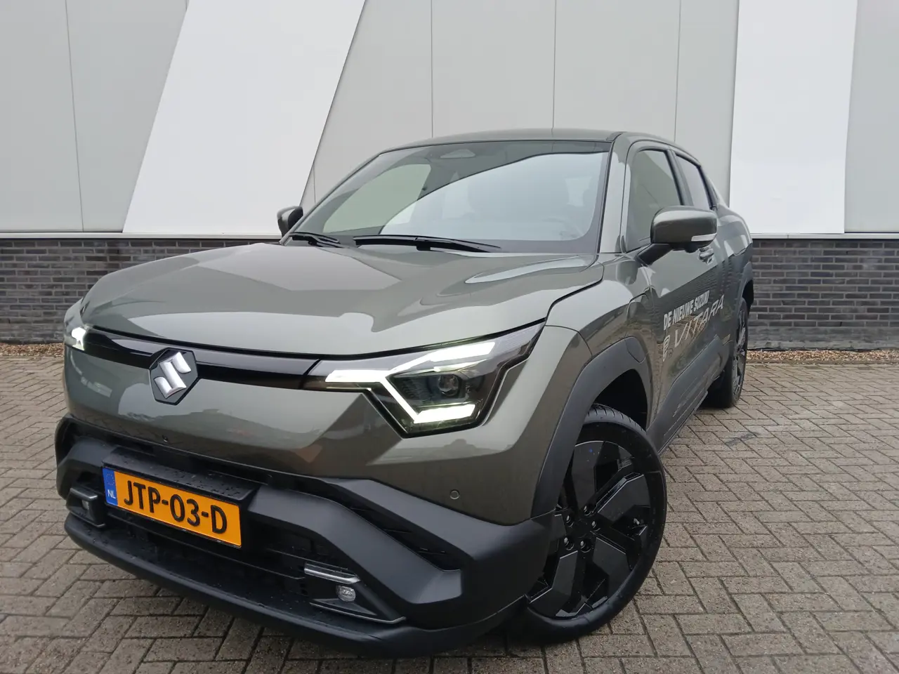 Suzuki e Vitara Style 61 kWh Infinity Speaker Pano Dode Hoek Detectie Navi 360 Camera Apple 2026, foto 1