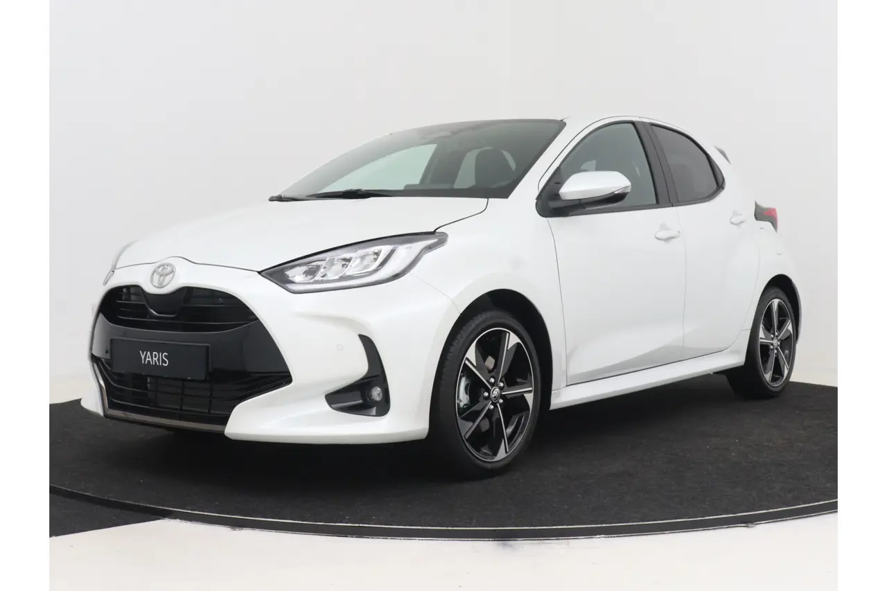 Toyota Yaris 1.5 Hybrid 130 Executive 2025, foto 1