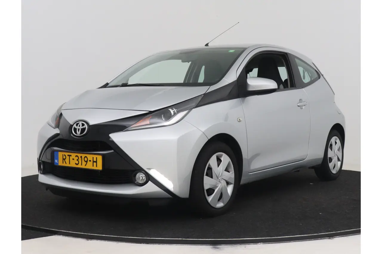 Toyota Aygo 1.0 VVT-i X-Play Automaat 2018, foto 1