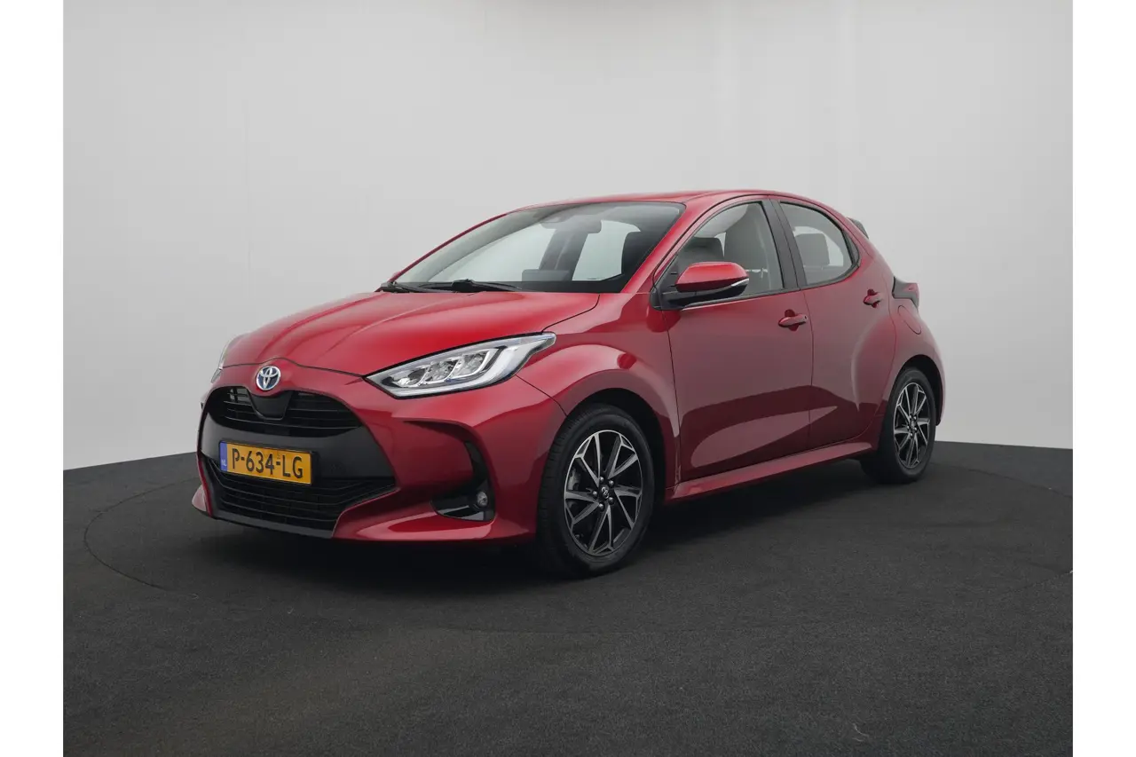 Toyota Yaris 1.5 Hybrid Dynamic 2022, foto 1