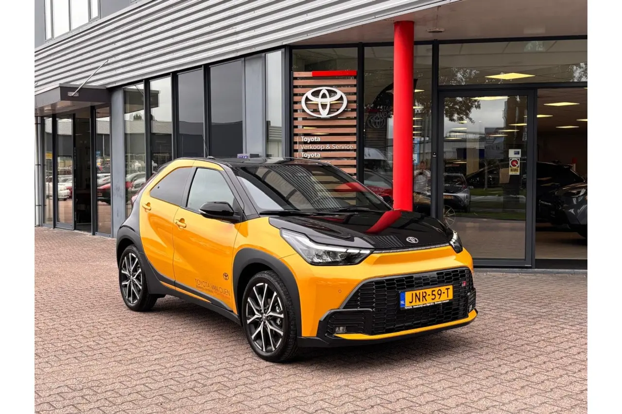 Toyota Aygo X Hybrid 115 Gr Sport 2025, foto 1