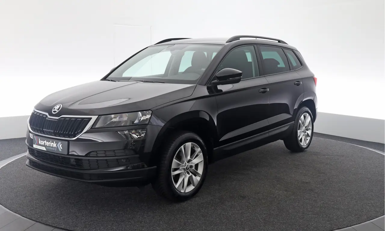 Škoda Karoq 1.0 TSI Business Edition 2021, foto 1