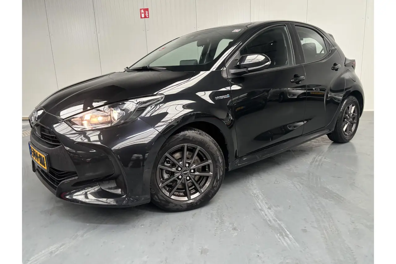 Toyota Yaris 1.5 Hybrid Active 2021, foto 1