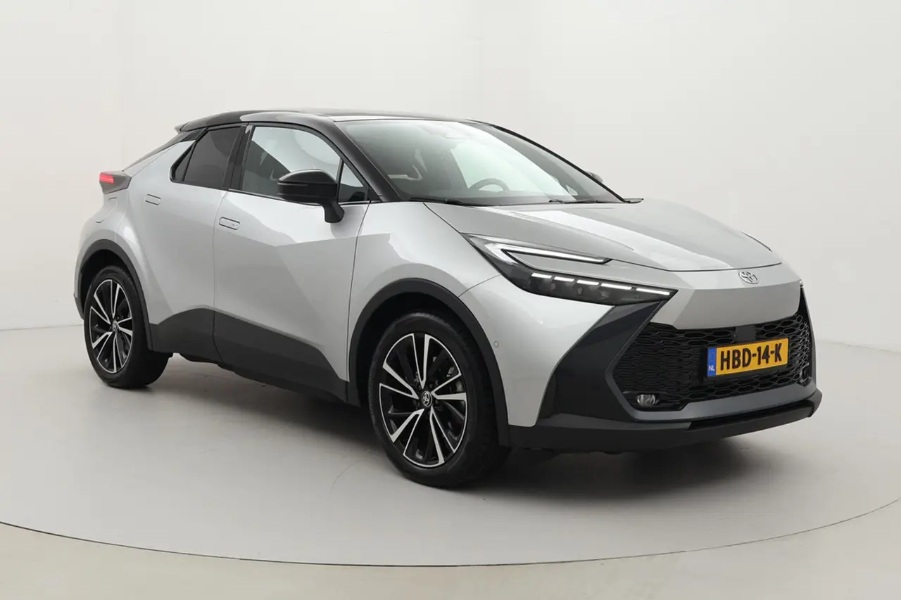 Toyota C-HR 2.0 Plug-In Hybrid 220 Executive 2025, foto 1