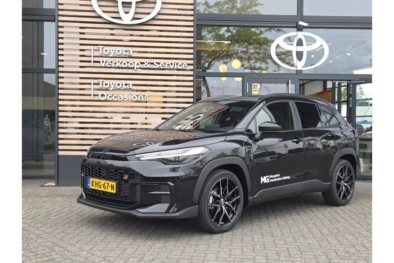 Toyota Corolla Cross Hybrid 180 Gr Sport 2026, foto 1