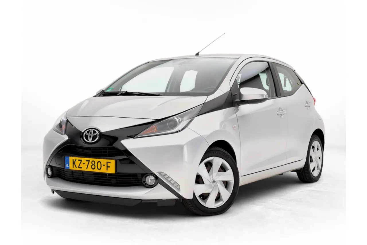 Toyota Aygo 1.0 VVT-i X-Play 2016, foto 1