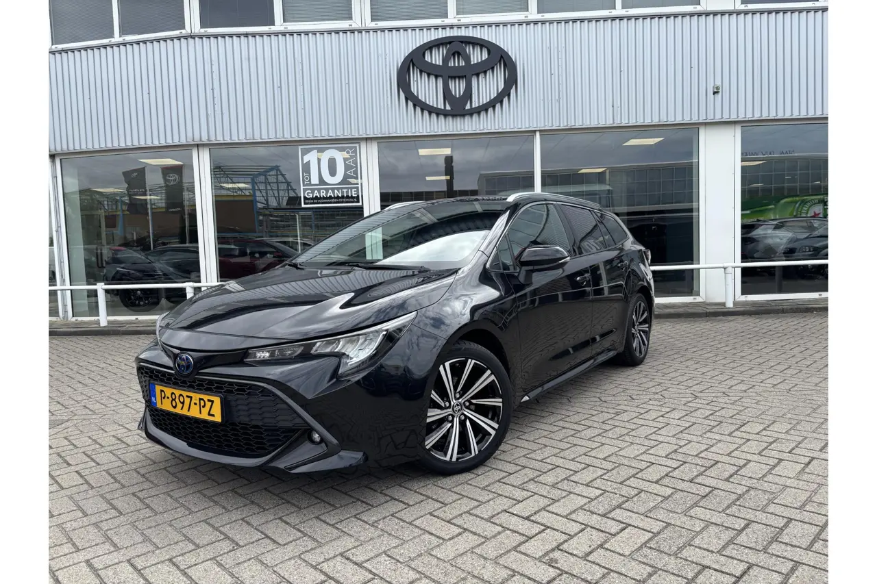 Toyota Corolla Touring Sports 1.8 Hybrid Business Plus 2022, photo 1