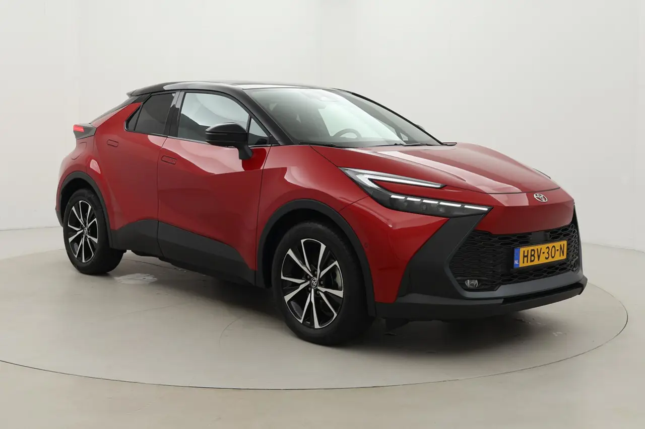 Toyota C-HR 2.0 Plug-In Hybrid 220 First Edition 2025, foto 1