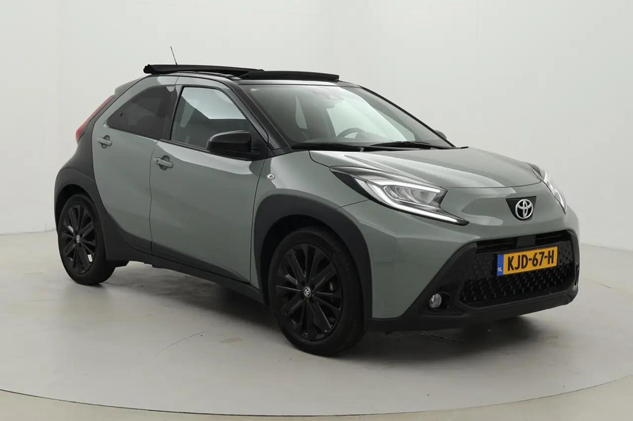 Toyota Aygo X 1.0 VVT-i Mt Premium 2024, foto 1