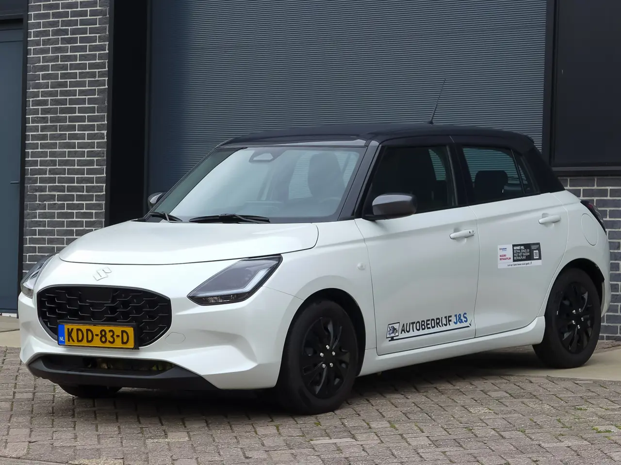 Suzuki Swift 1.2 Comfort Smart Hybrid 2026, foto 1