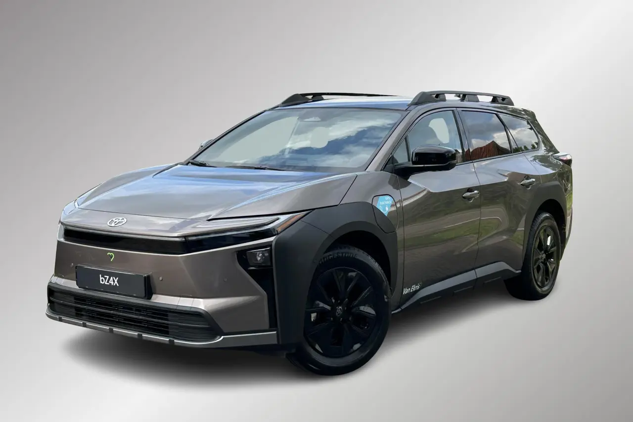 Toyota bZ4X Executive AWD 75 kWh, Trekhaak, 2026, foto 1
