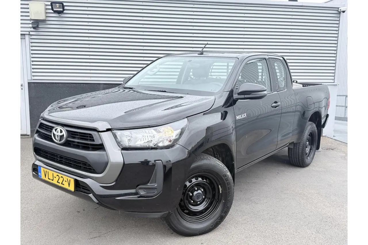 Toyota Hilux 2.4 D-4D Xtra Cab Cool Comfort 2021, foto 1