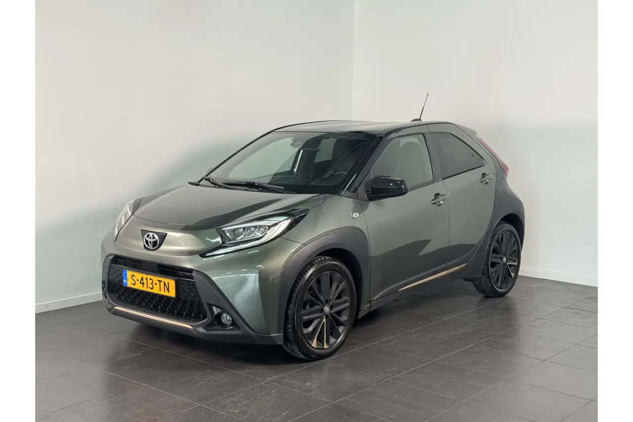 Toyota Aygo X 1.0 VVT-i Mt Premium 2023, foto 1