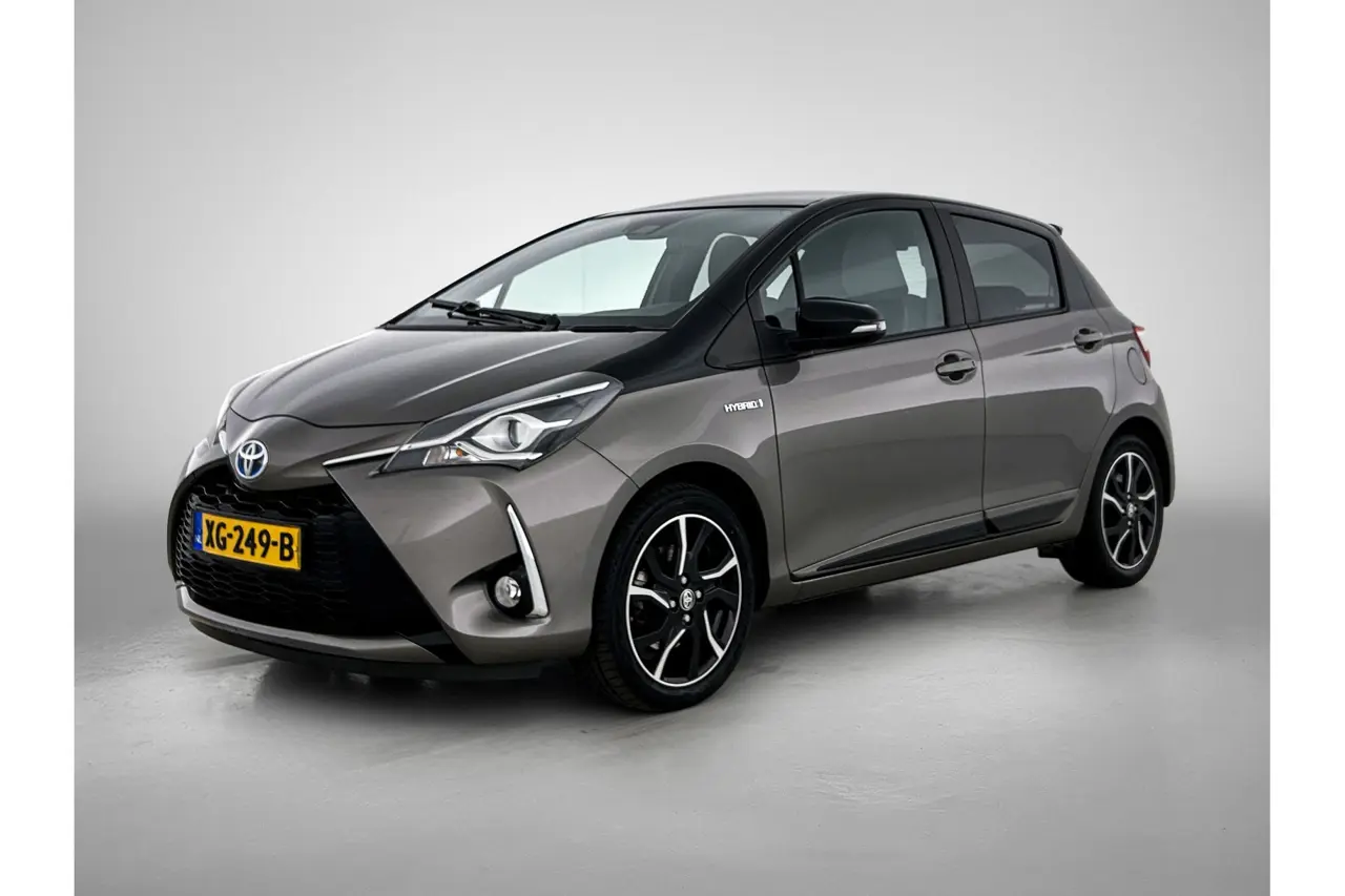 Toyota Yaris 1.5 Hybrid Bi-Tone 2018, foto 1