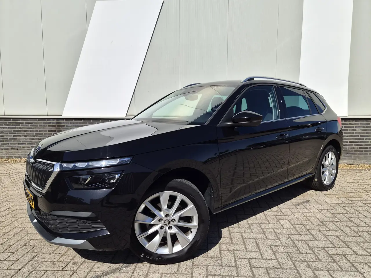 Škoda Kamiq 1.0 TSI Sport Business Limited 111Pk Navi Pdc V+A Cruise-Control Climaat Lm Velgen 2024, foto 1