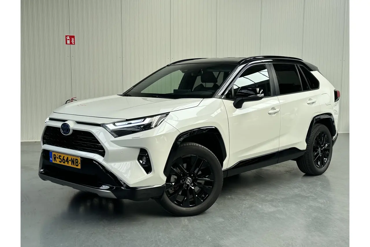 Toyota RAV4 2.5 Hybrid AWD Bi-Tone 2022, foto 1