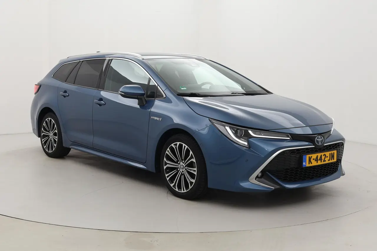Toyota Corolla Touring Sports 1.8 Hybrid Executive 2021, photo 1