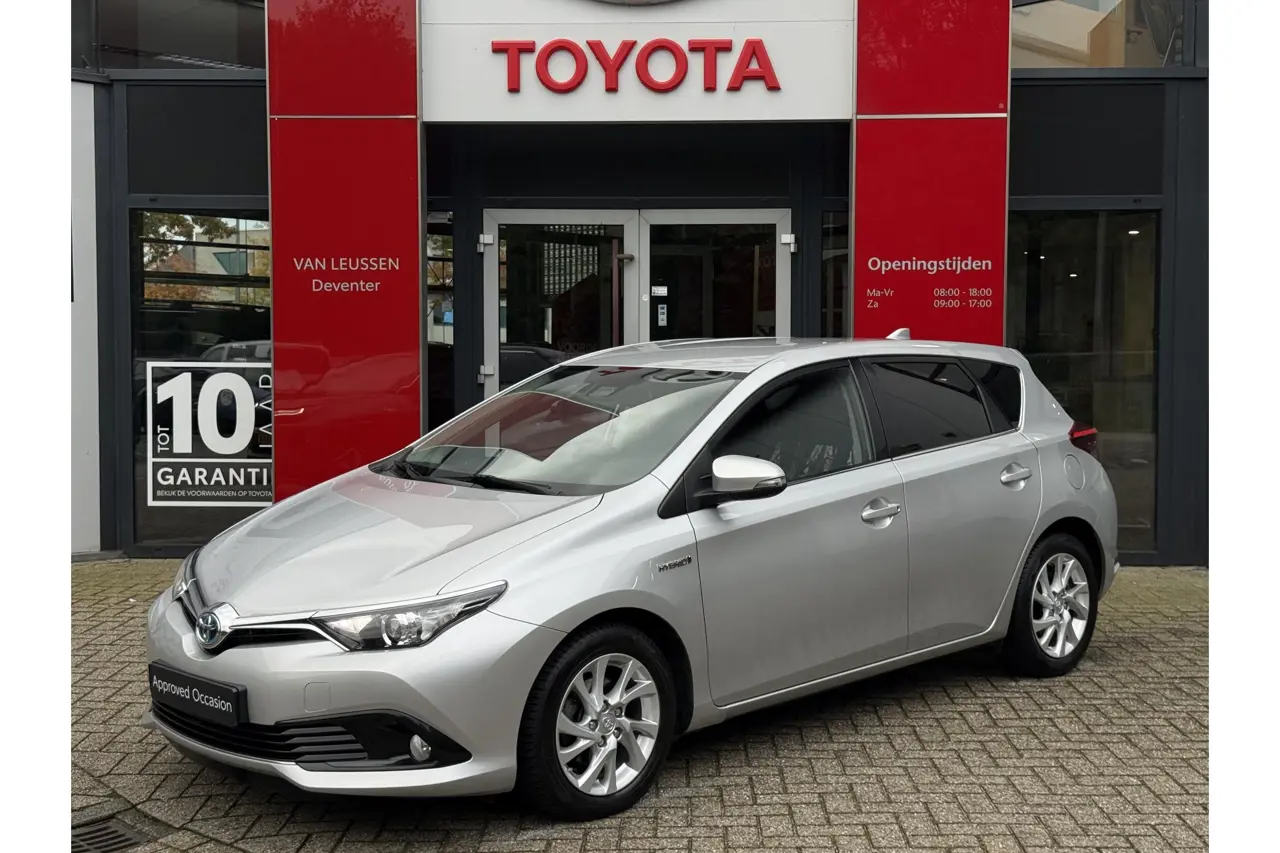 Toyota Auris 1.8 Hybrid Dynamic 2017, foto 1