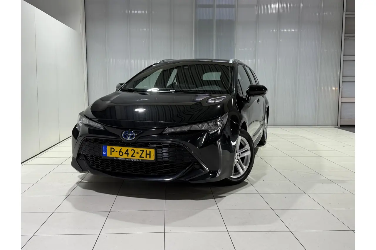 Toyota Corolla Touring Sports 1.8 Hybrid Business 2022, photo 1
