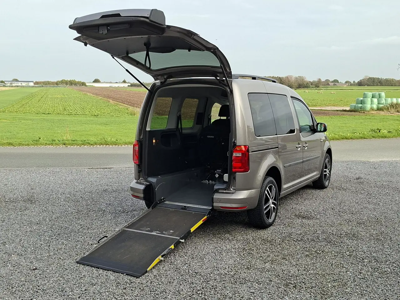 Volkswagen Caddy 1.0 TSI Comfortline 2017, foto 1
