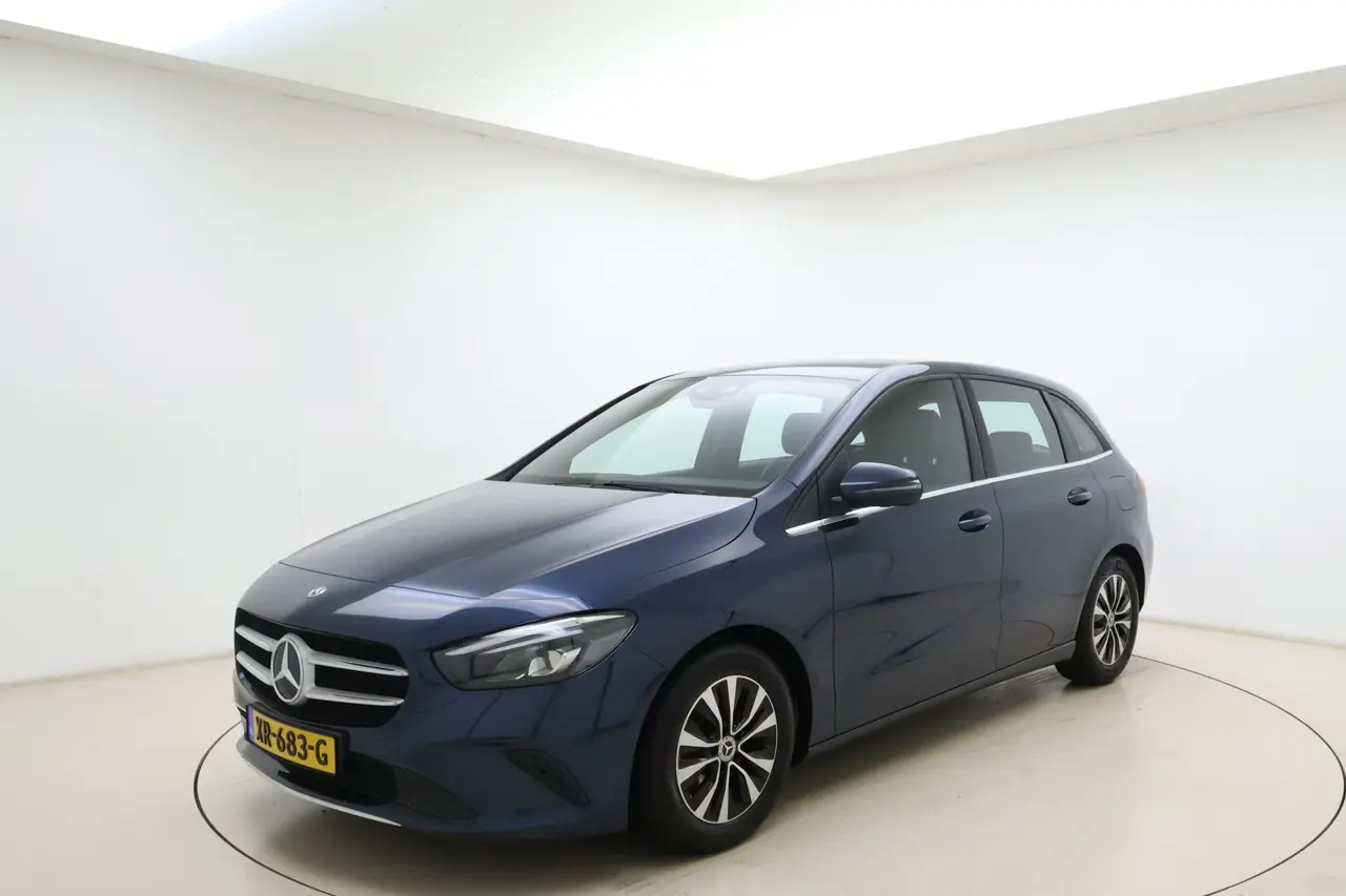 Mercedes-Benz B-Klasse 180 Business Solution 2019, foto 1