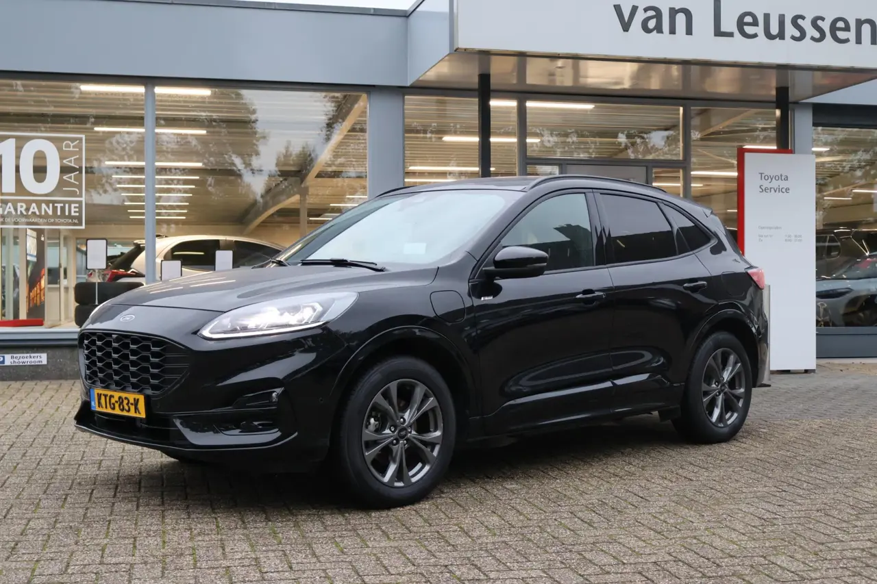 Ford Kuga 2.5 PHEV St-Line-X 2023, foto 1
