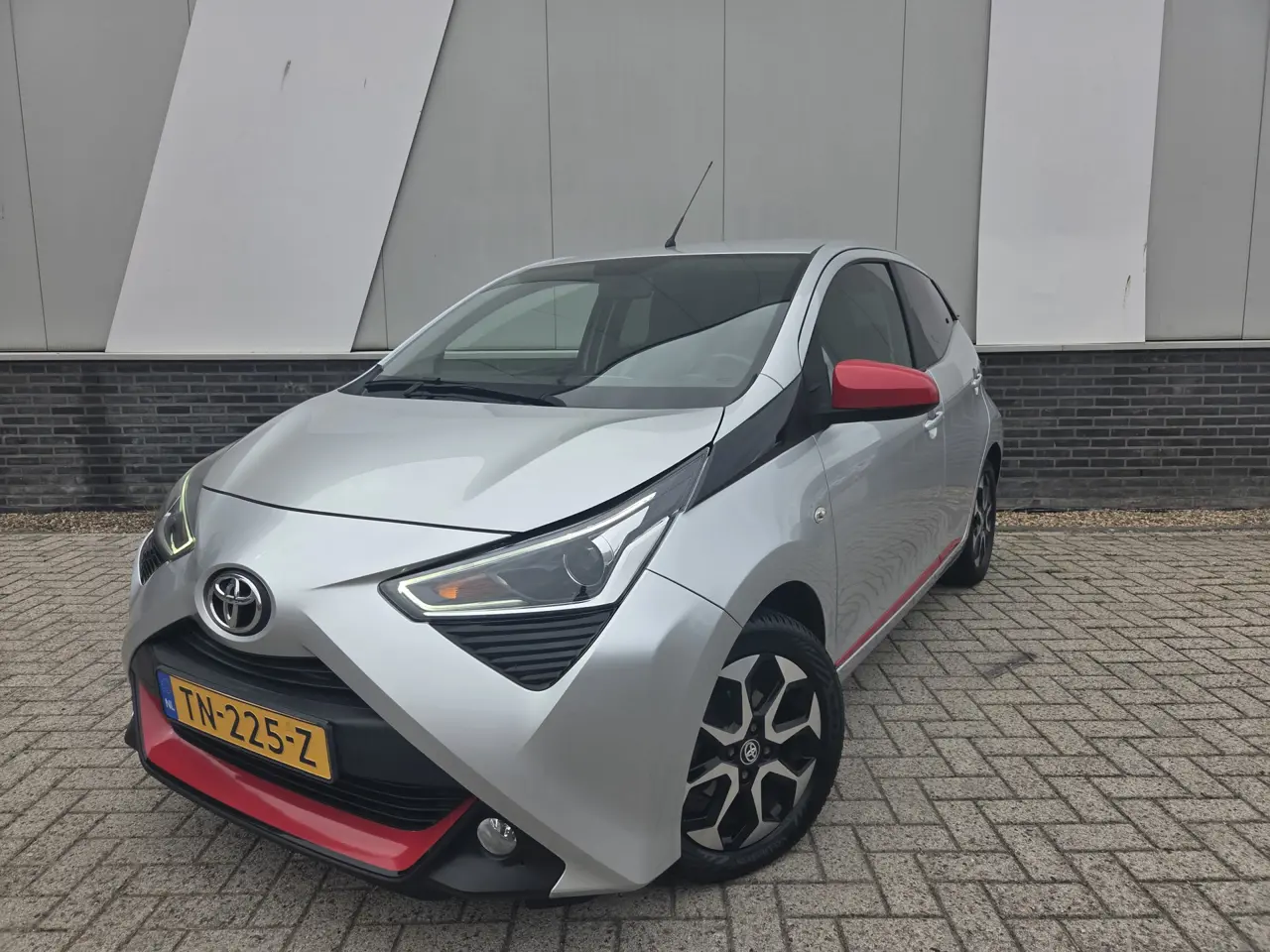 Toyota Aygo 1.0 VVT-i X-First Airco Lm Velgen Apple 2018, foto 1