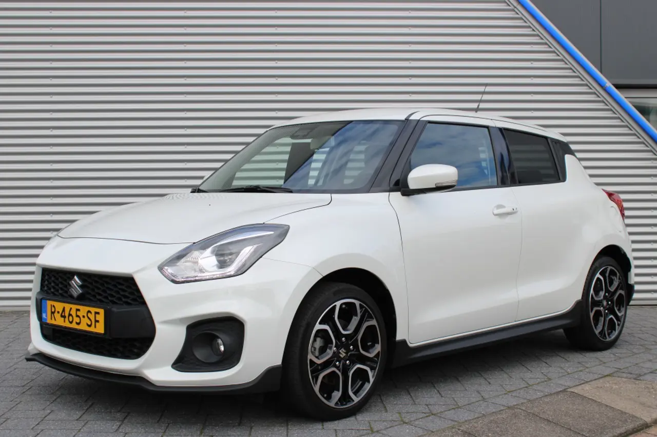 Suzuki Swift 1.4 Sport Smarthybrid 2023, photo 1