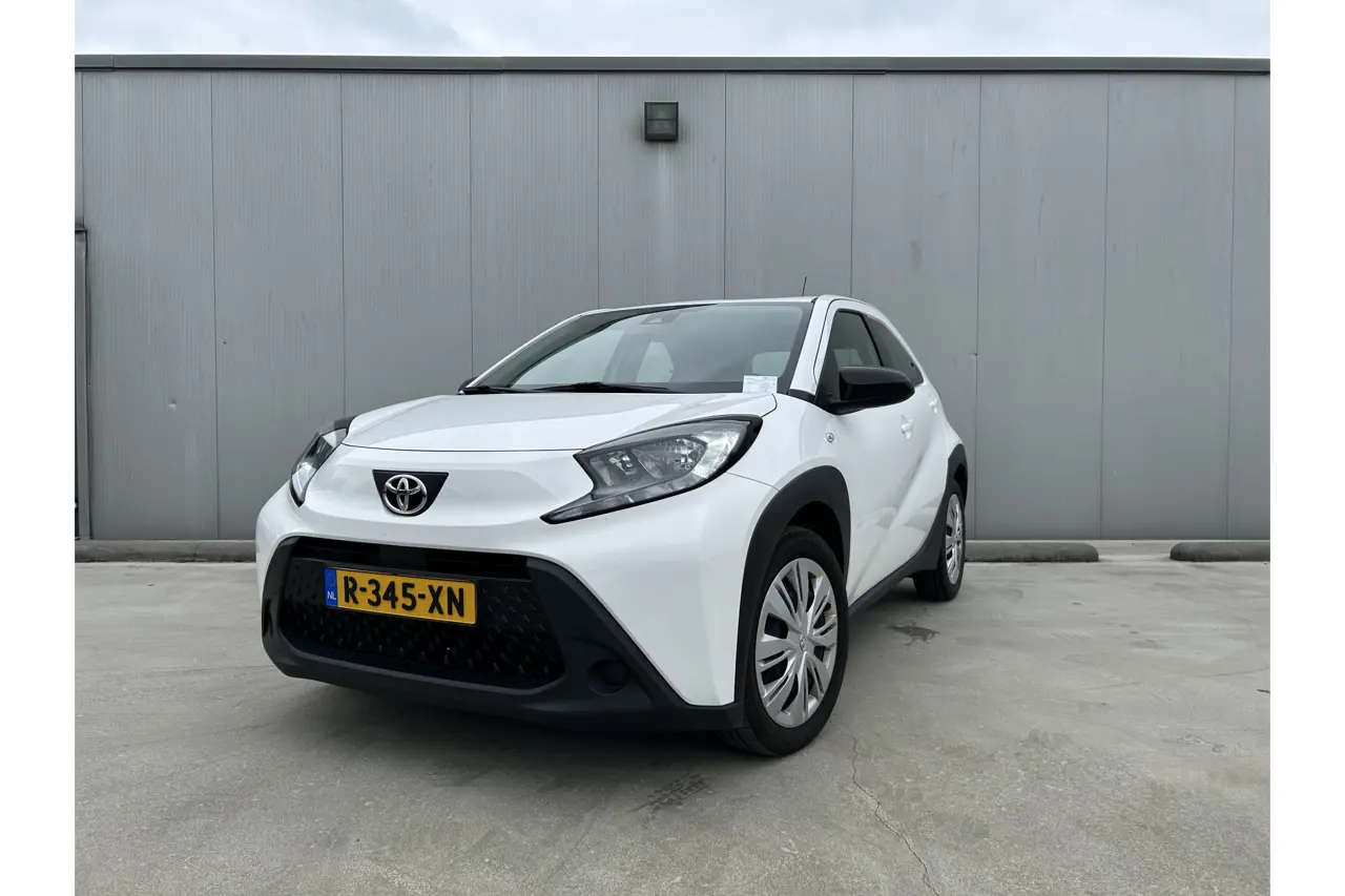 Toyota Aygo X 1.0 VVT-i Mt Play 2023, foto 1
