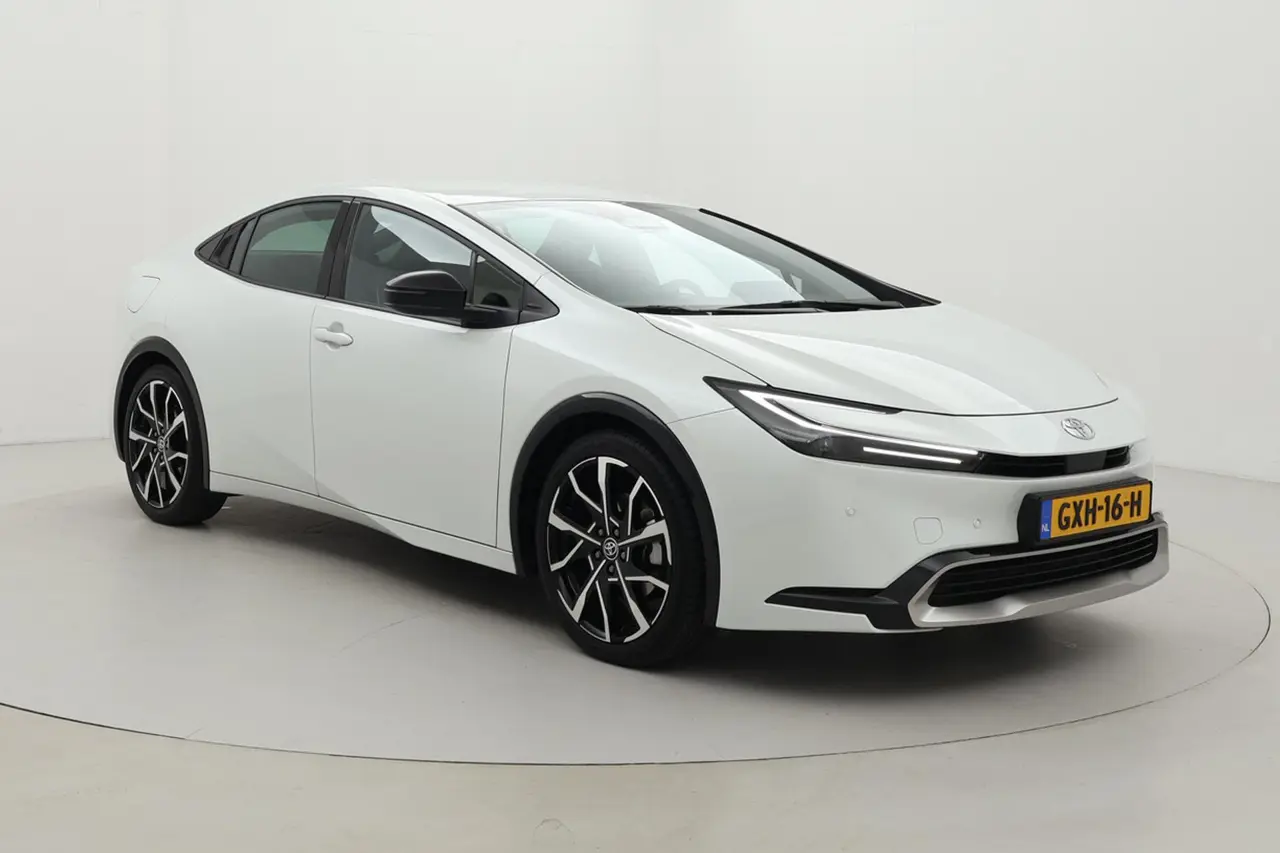 Toyota Prius 2.0 Plug-In Executive 2024, foto 1