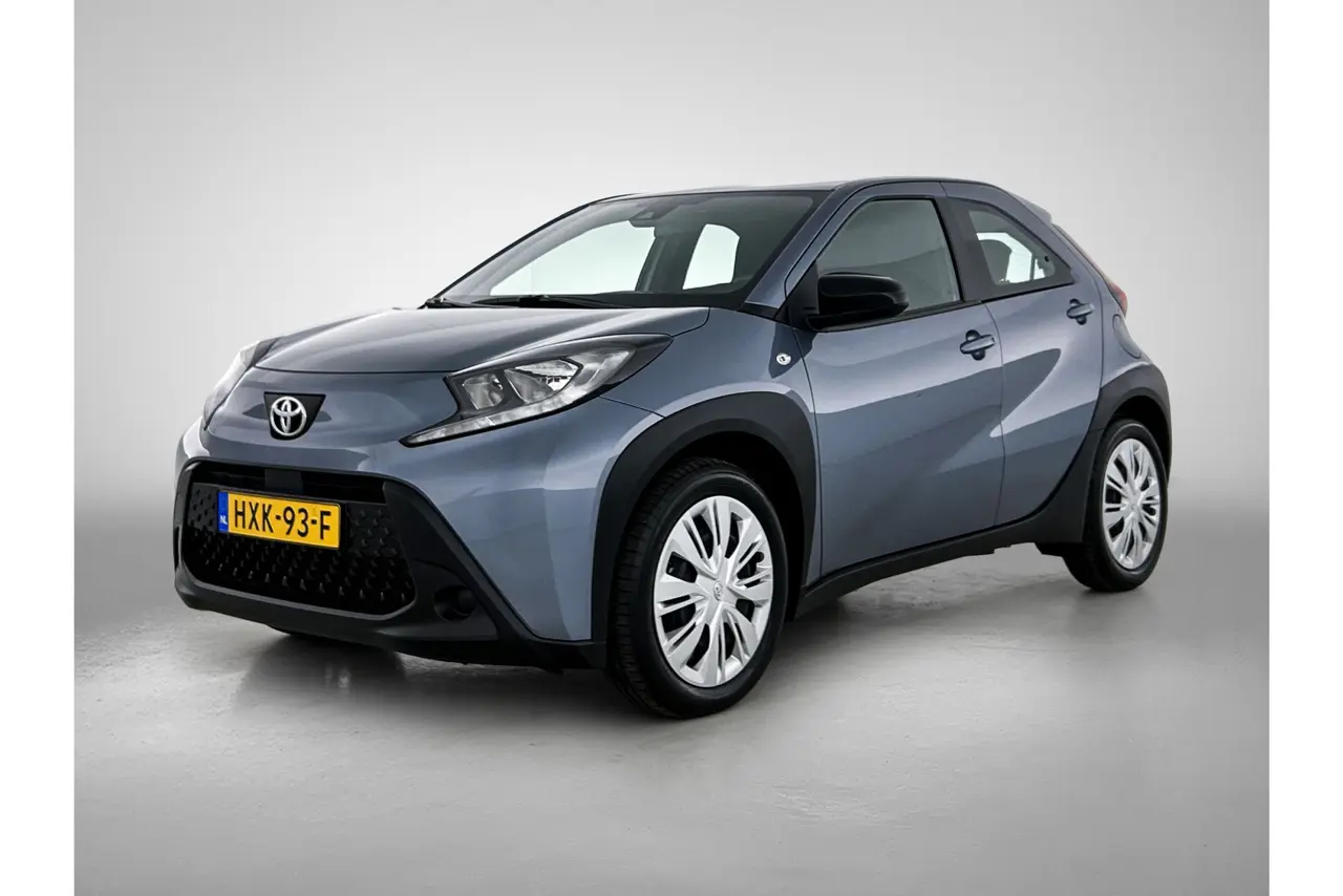 Toyota Aygo X 1.0 VVT-i MT Play 2025, foto 1