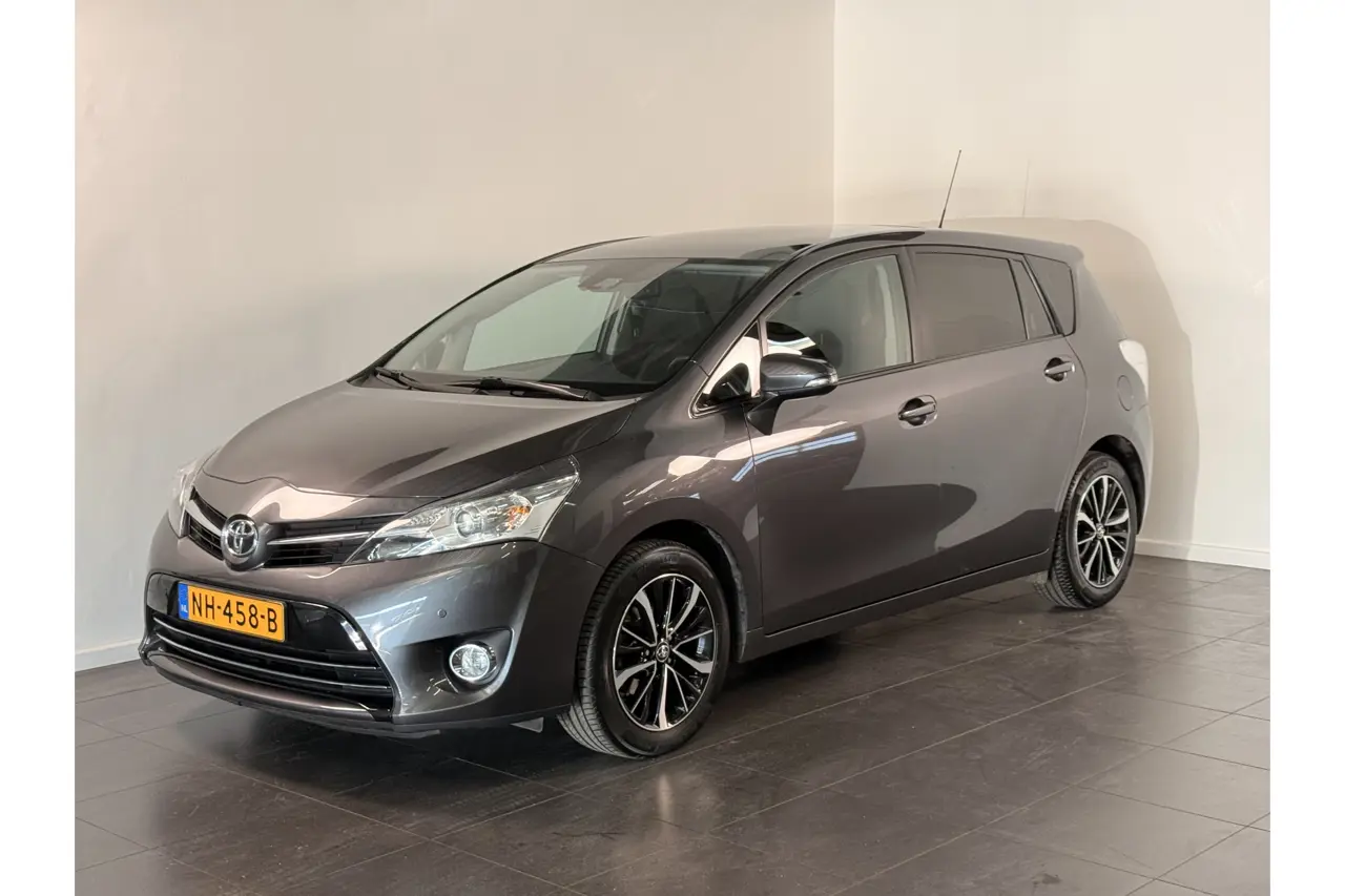 Toyota Verso 1.8 VVT-i Executive 2017, foto 1