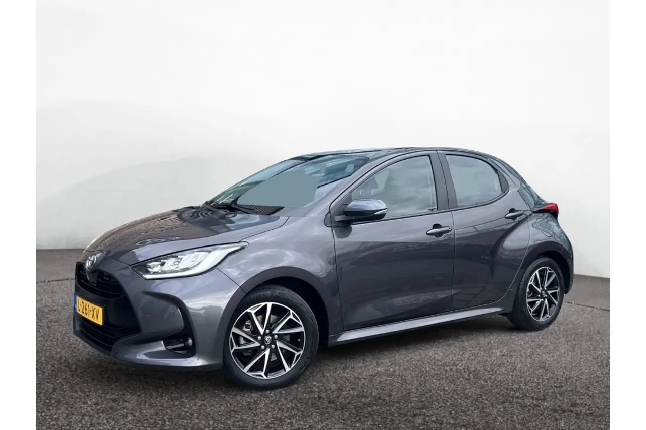Toyota Yaris 1.5 Hyb. Dynamic 2021, foto 1