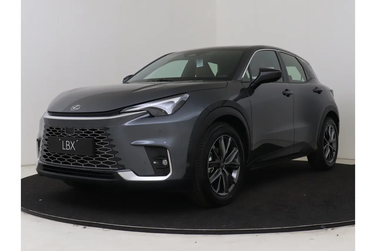 Lexus LBX Relax 2Wd 2026, foto 1