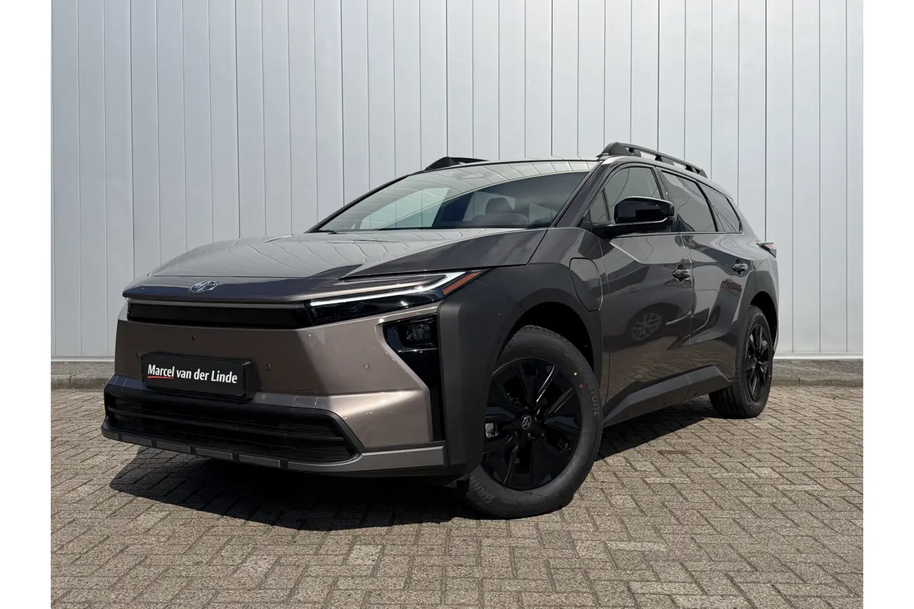 Toyota bZ4X Executive AWD 75 kWh Demo Nieuw 380 Pk 2026, foto 1