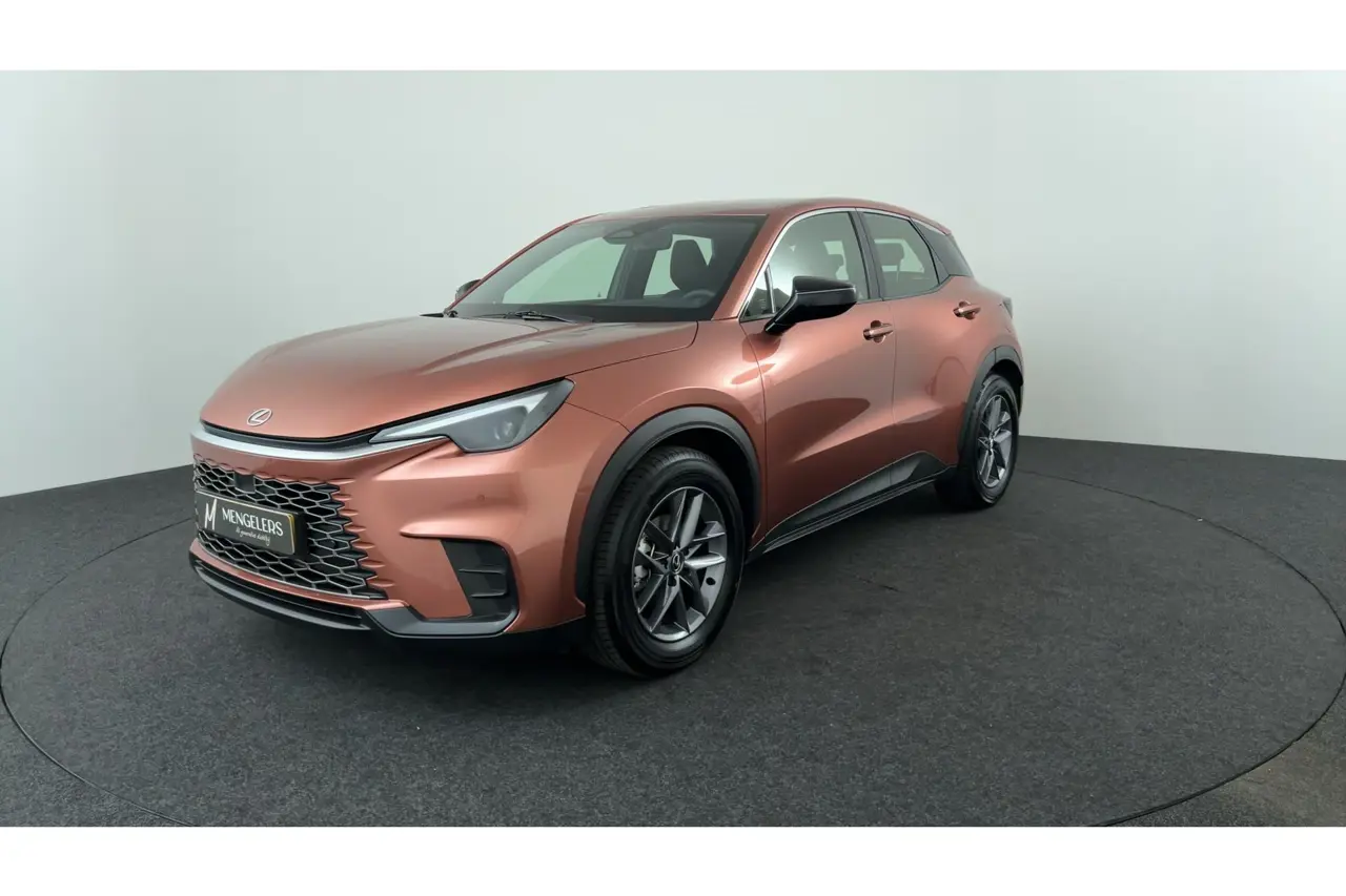 Lexus LBX 1.5 2Wd 2025, foto 1