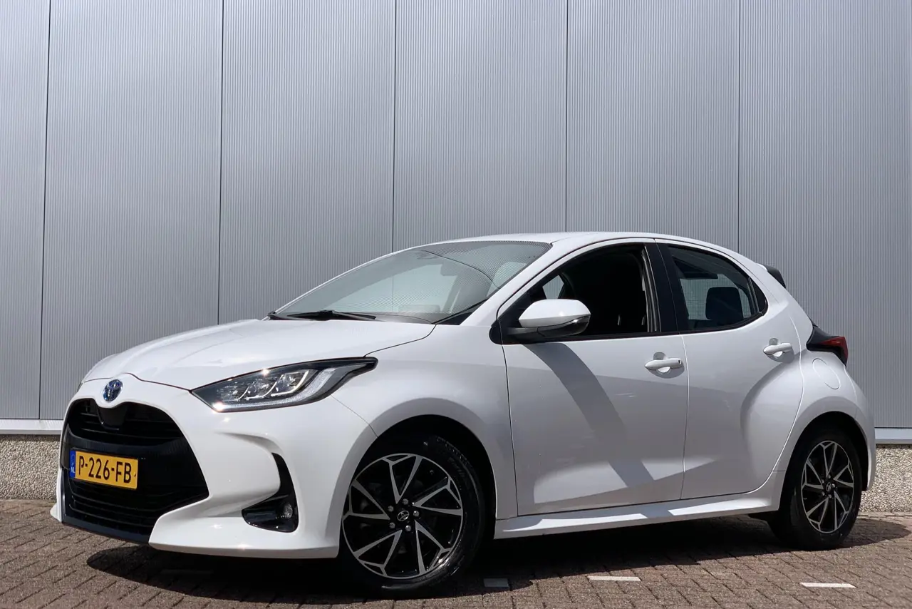 Toyota Yaris 1.5 Hybrid Dynamic 2022, foto 1