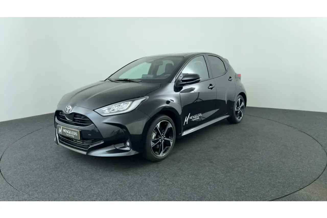 Toyota Yaris 1.5 Hybrid 130 Executive 2026, foto 1