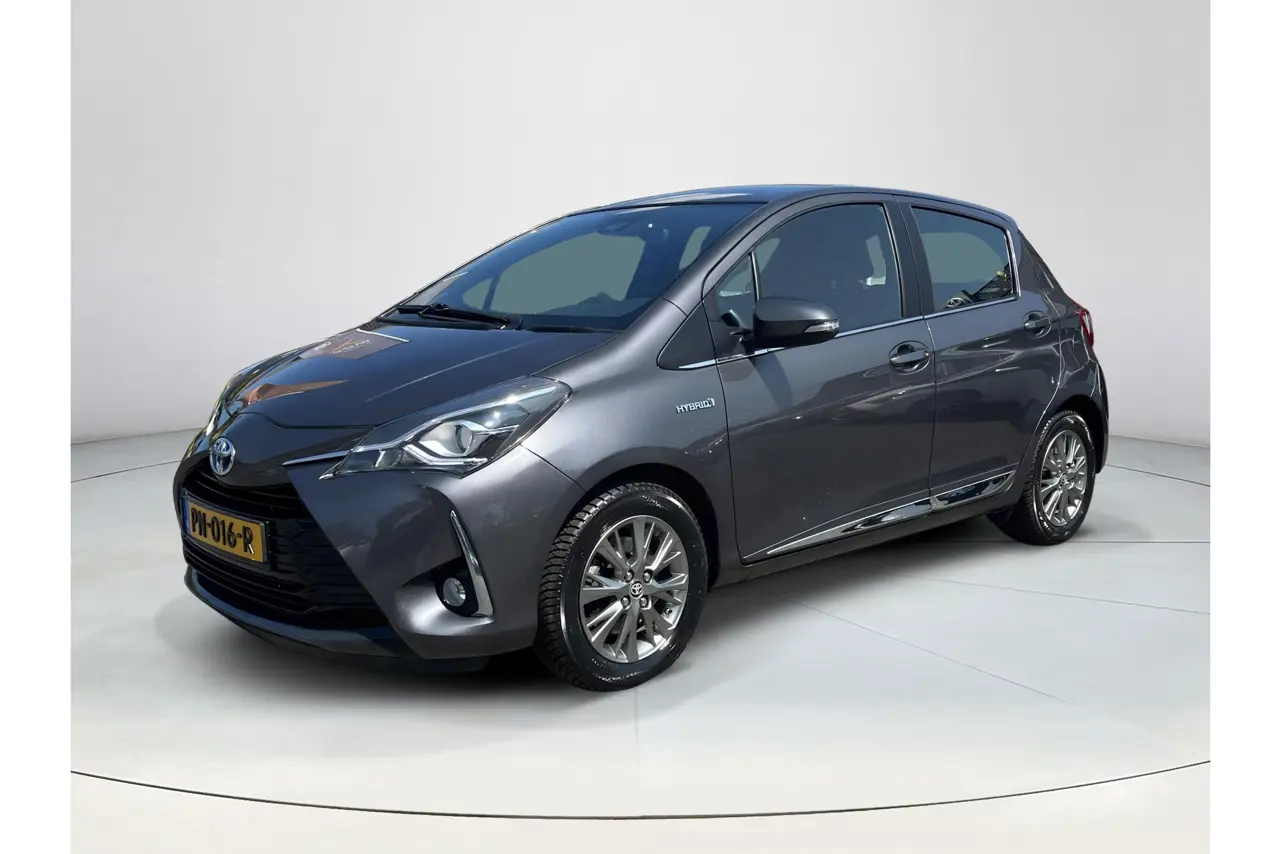 Toyota Yaris 1.5 Hybrid Executive 2017, foto 1