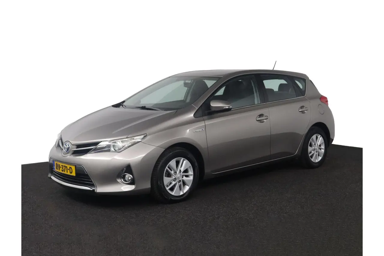 Toyota Auris 1.8 Hybrid Aspiration 2014, foto 1