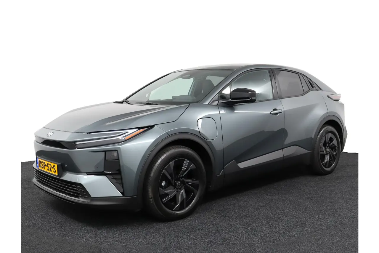 Toyota C-HR First Edition 77 kWh 2026, foto 1