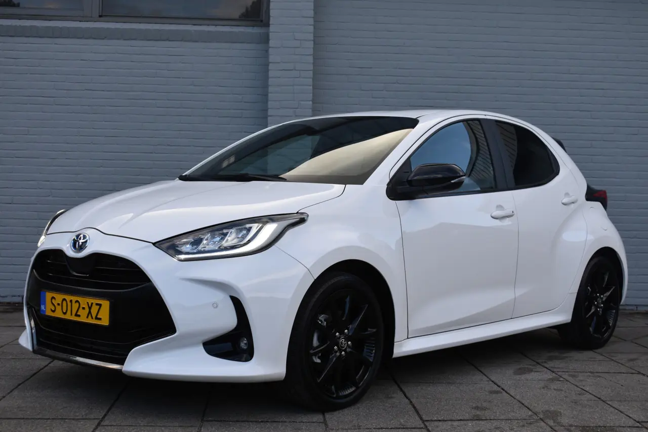 Toyota Yaris 1.5 Hybrid Executive Automaat 116Pk 2023, foto 1