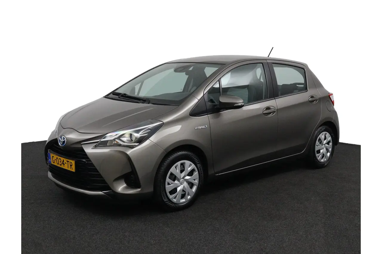 Toyota Yaris 1.5 Hybrid Active 2019, foto 1