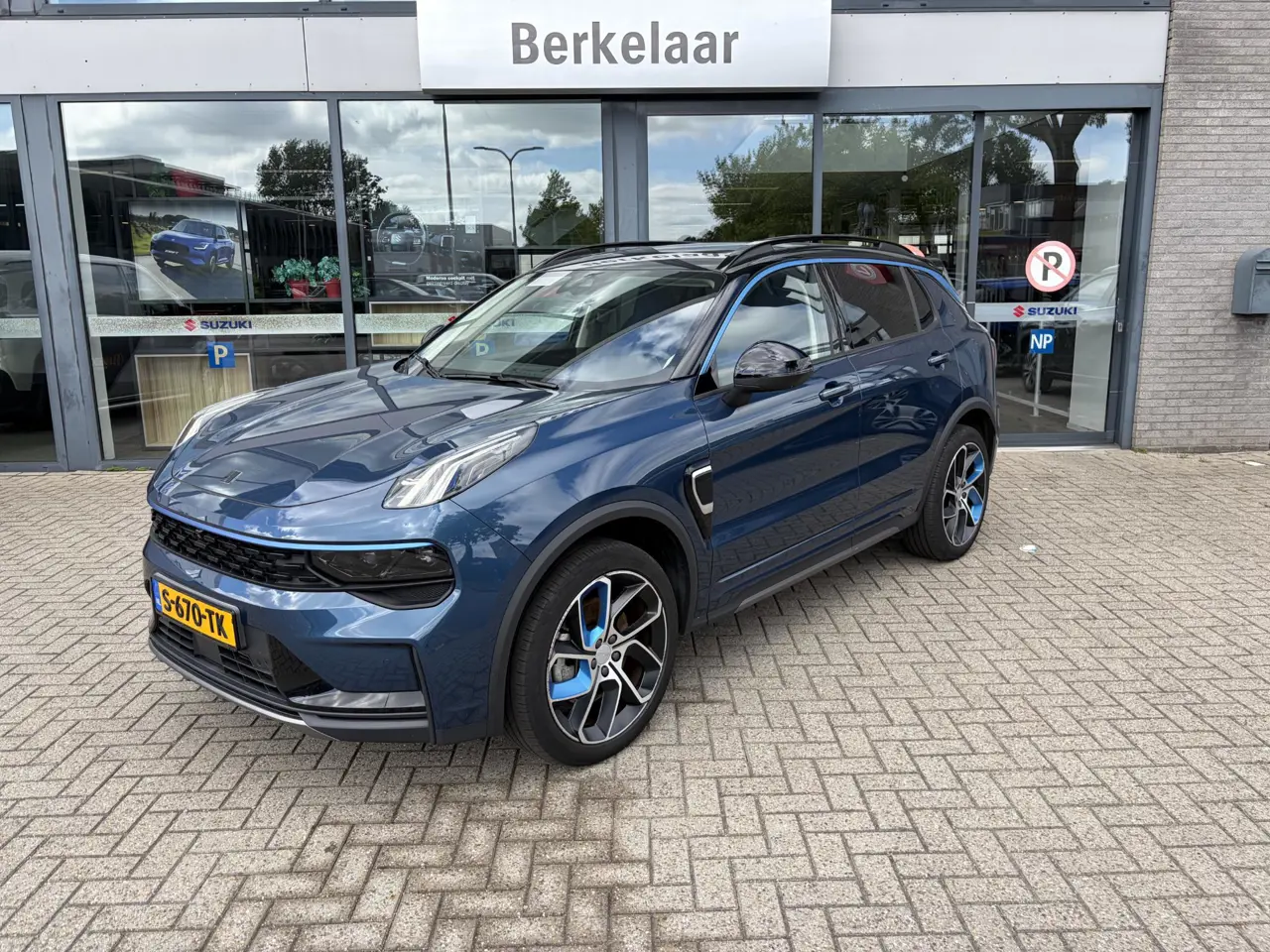 Lynk & Co 01 1.5 2023, foto 1