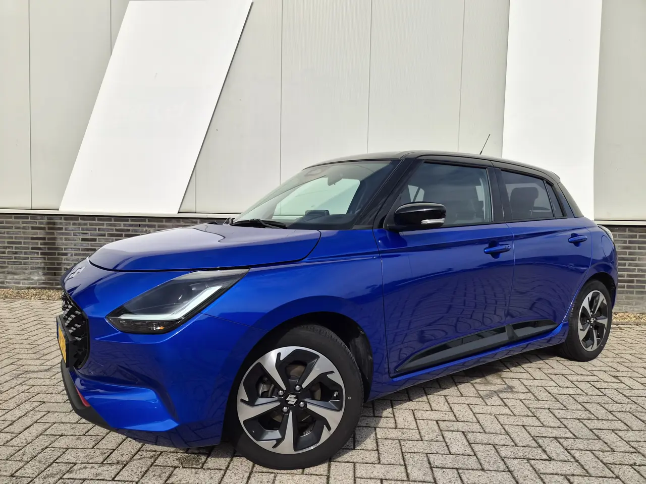 Suzuki Swift 1.2 Style Smart Hybrid Dode Hoek Detectie Navi Pdc Achter Apple 2024, foto 1