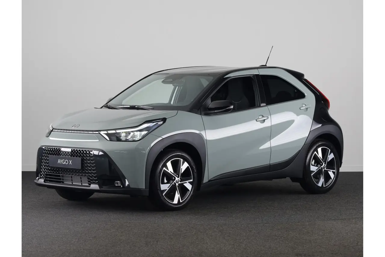Toyota Aygo X Hybrid 115 Pulse 2026, foto 1