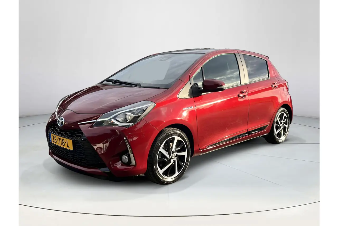 Toyota Yaris 1.5 Hybrid Executive 2019, foto 1