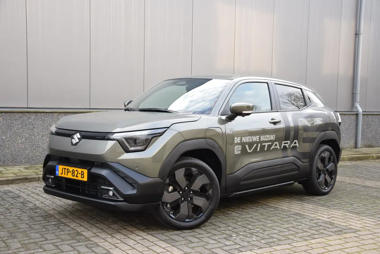 Suzuki e Vitara Style 61 kWh 2026, foto 1