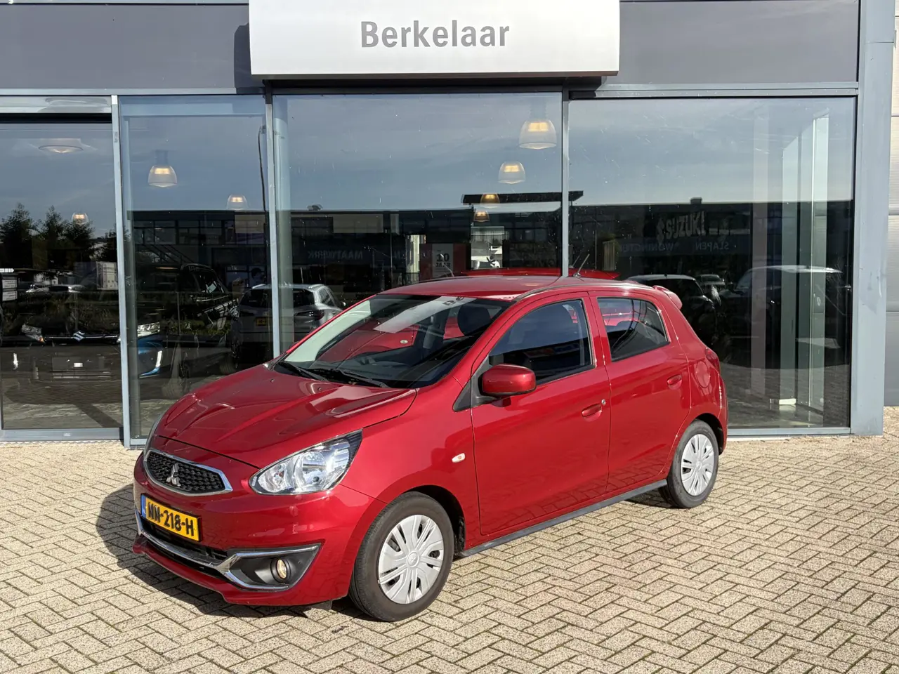 Mitsubishi Space Star 1.0 Cool+ 2017, foto 1