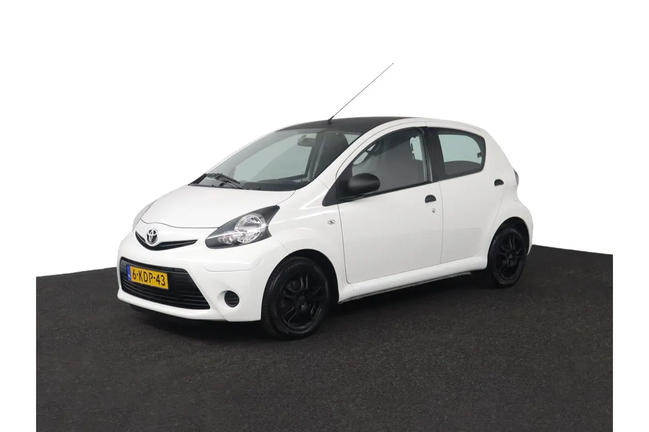 Toyota Aygo 1.0 VVT-i Comfort 2013, foto 1